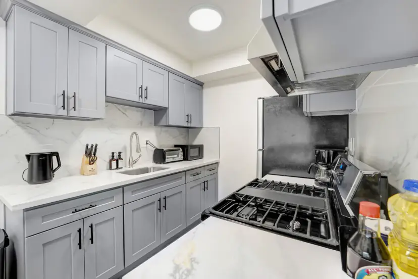 Kitchen with a marble-look backsplash
